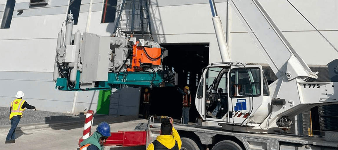 Por Qué la Carga y Descarga de Maquinaria es un Trabajo para Expertos en Saltillo, como SECMEI
